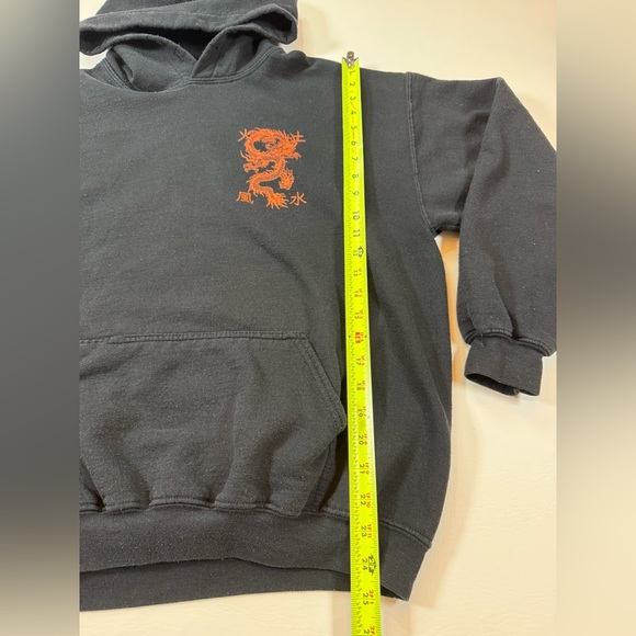 SCW Black Hoodie with Red Chinese Dragon Graphic large no drawstring (bin KK27) - Picture 6 of 8